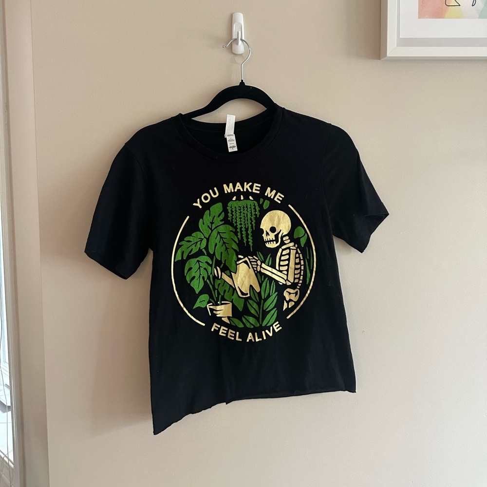 Wicked Clothes “You Make Me Feel Alive” plant skeletons t-shirt US S